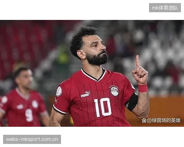 马尔穆什或成萨拉赫身边最强爆点,其肋部持球突击能力将是埃及队B计划核心。 马尔穆什或成萨拉赫身边最强爆点,其肋部持球突击能力将是埃及队B计划核心。